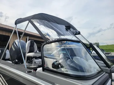 2024 Smoker Craft Ultima Legacy 172 walk thru windshield (In stock!)