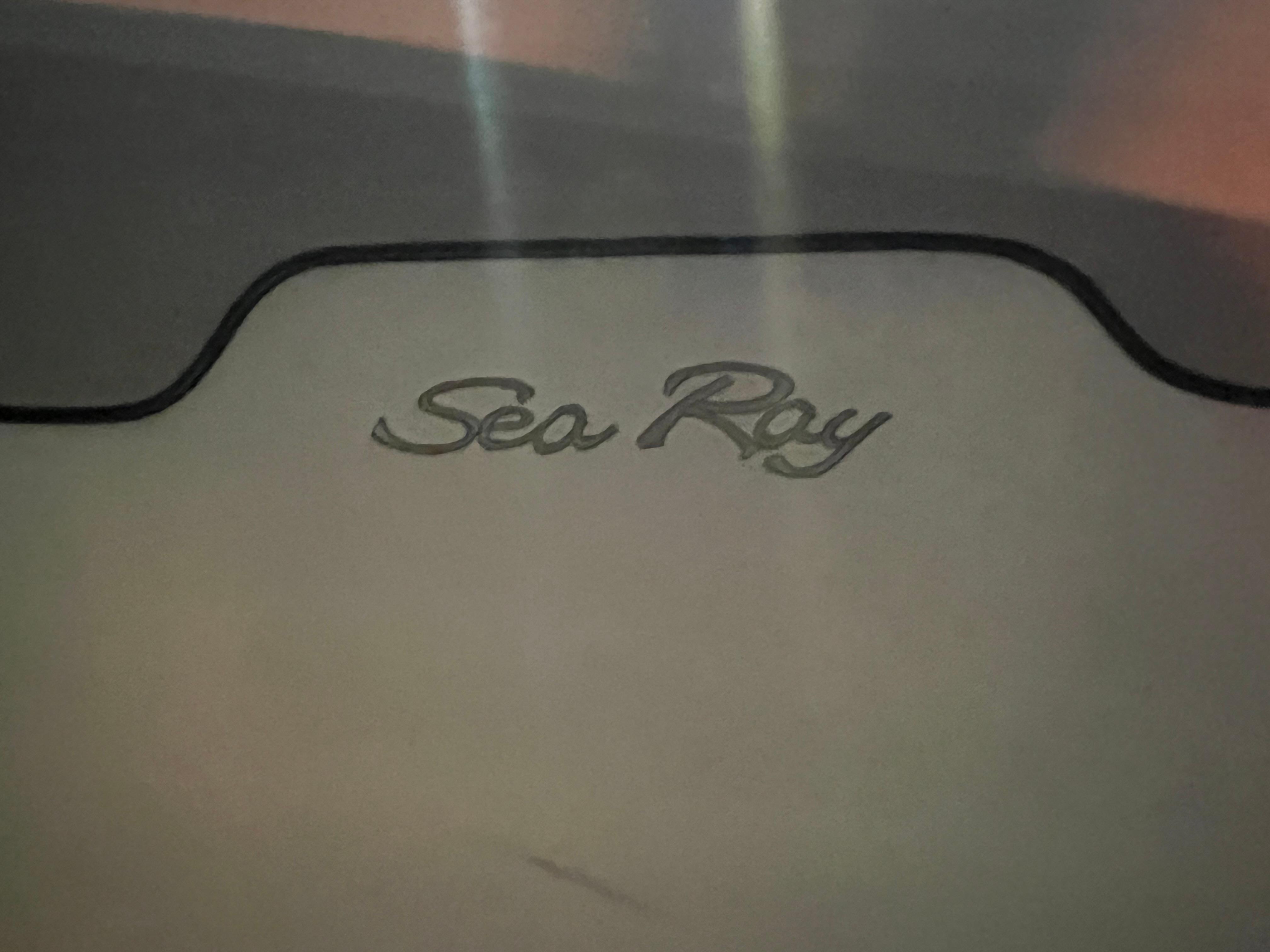 2011 Sea Ray 300 Sundeck