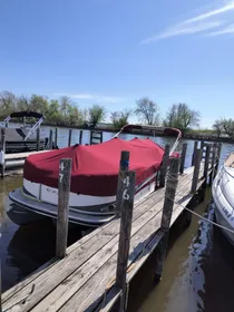 2010 Sun Tracker 25 Party Barge