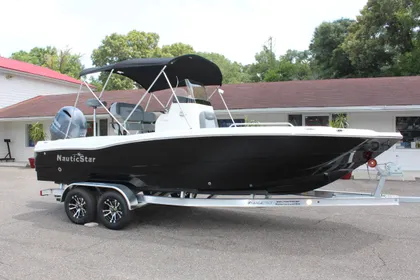 2023 NauticStar 211 Hybrid