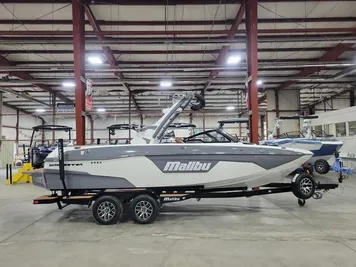 2023 Malibu Wakesetter Lsv 23