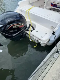 2021 Robalo R230 Center Console