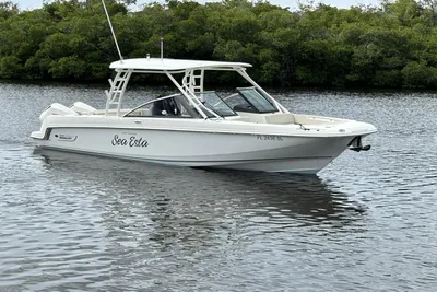 2019 Boston Whaler 270 Vantage