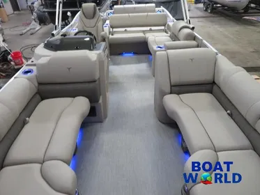 2024 Tahoe Cascade 2385 Swingback (VRL) Tritoon Pontoon & Hon