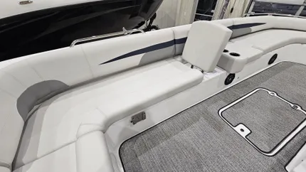 2022 Hurricane SunDeck Sport 201 OB