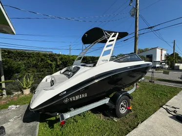 2023 Yamaha Boats 195S