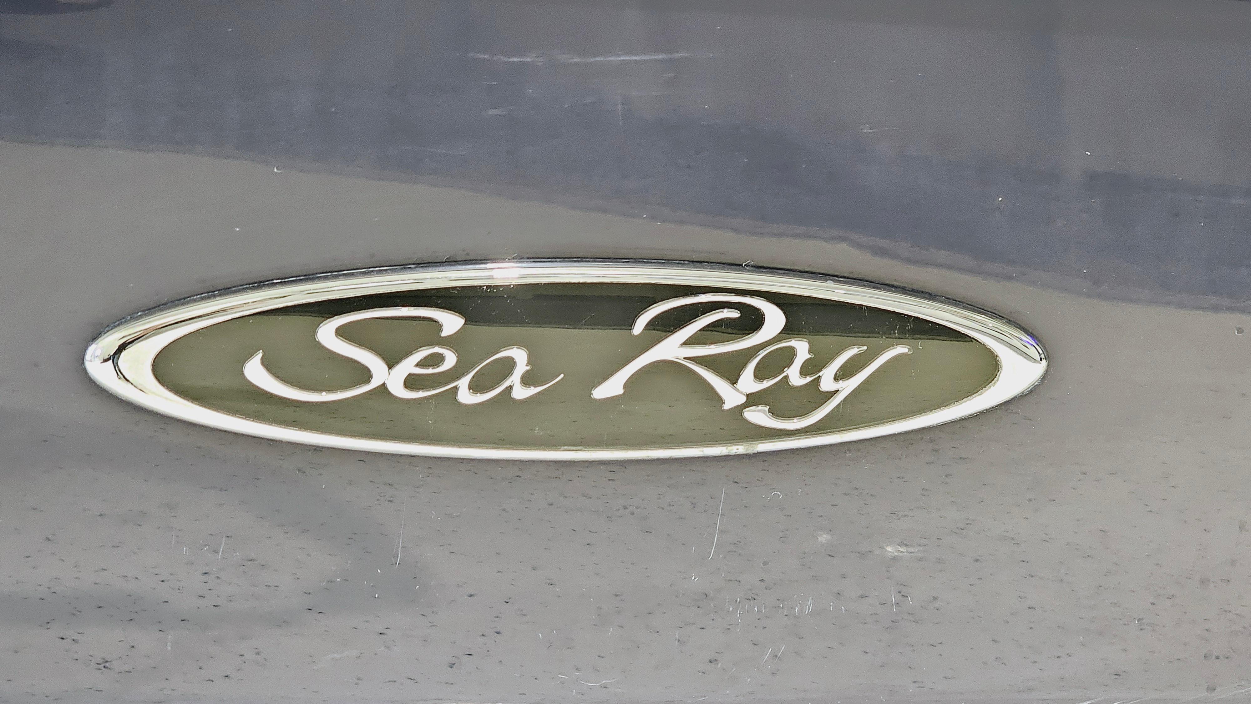 2006 Sea Ray 240 Sundeck