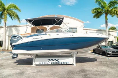 2024 Hurricane SunDeck 2400 OB