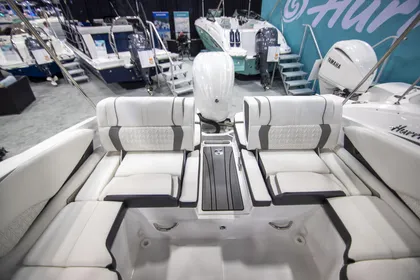 2024 Hurricane SunDeck 2600 OB