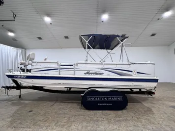 2006 Hurricane FunDeck 226 RE