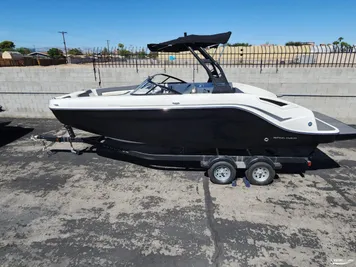 2023 Bayliner DX2250