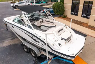 2017 Chaparral 264 Sunesta