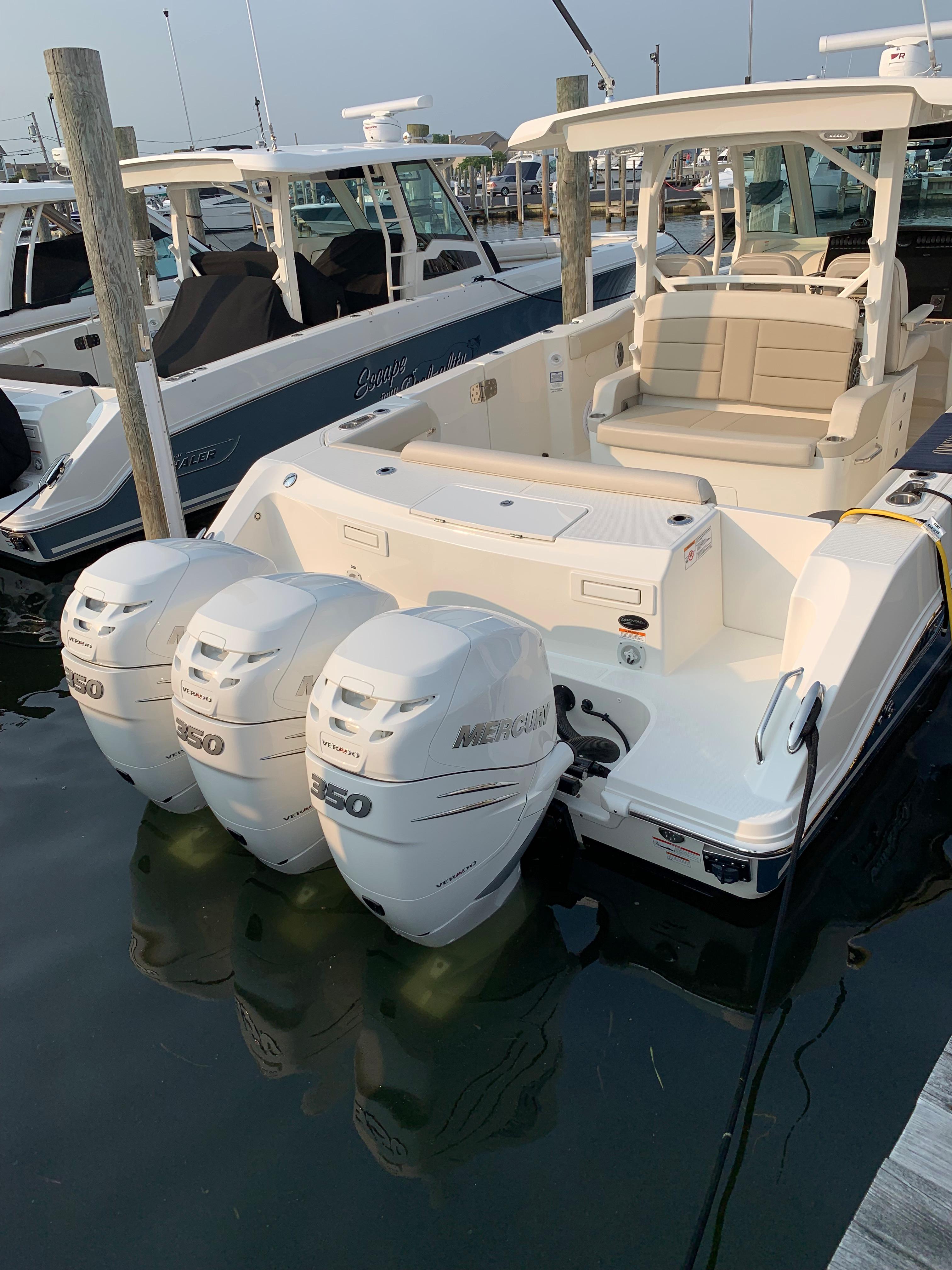 Used 2019 Boston Whaler 380 Outrage, 11743 Lindenhurst - Boat Trader