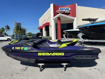 2021 Sea-Doo Waverunner RXT®-X® 300 Midnight Purple