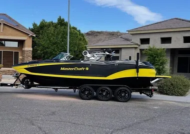 2021 MasterCraft X24