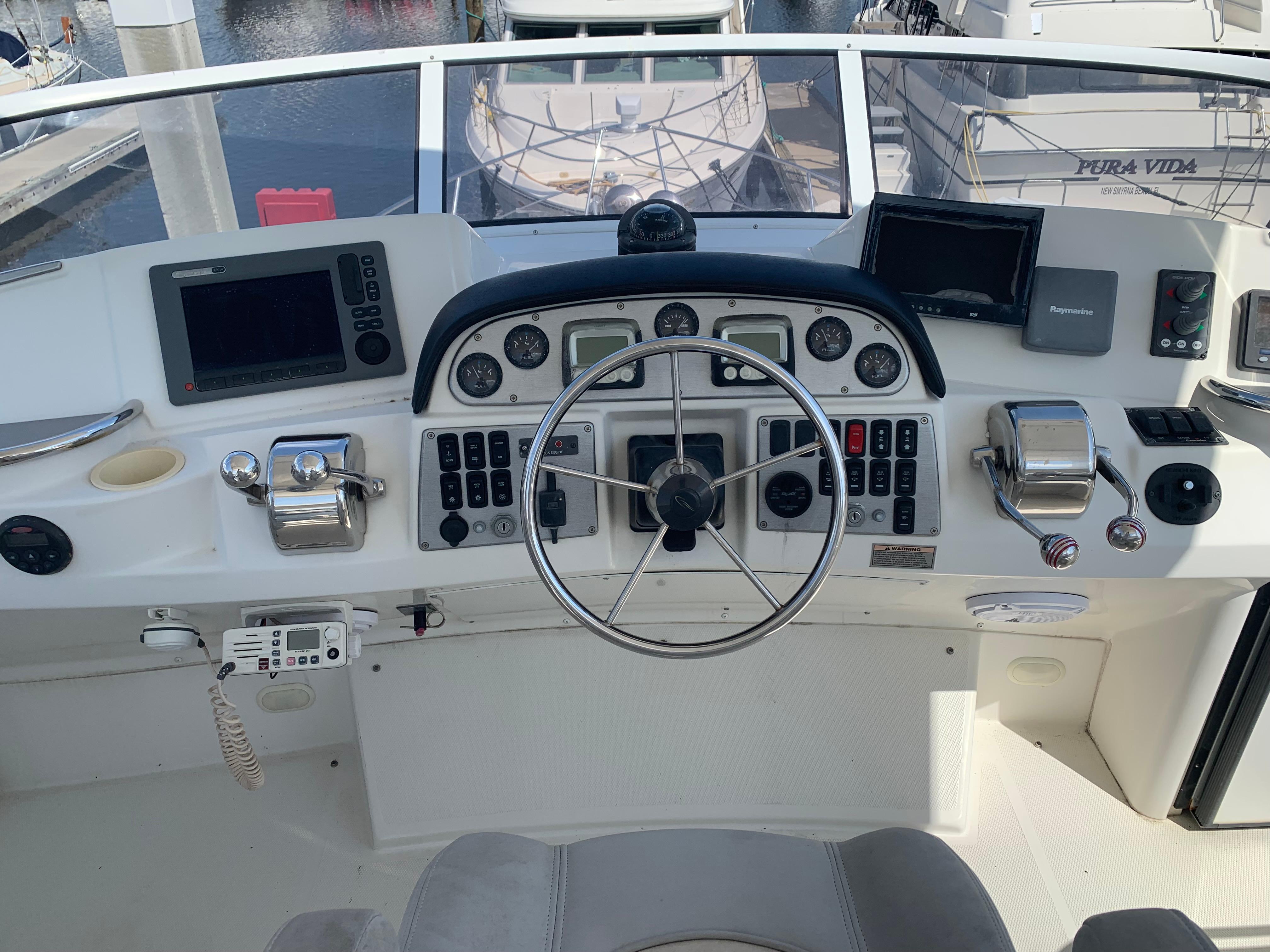 2008 Carver 41 Cockpit Motor Yacht