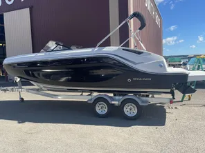 2023 Bayliner DX2250