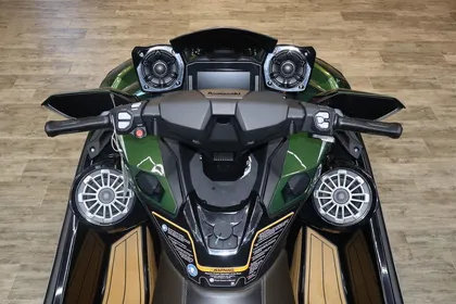 2024 Kawasaki Ultra® 310LX