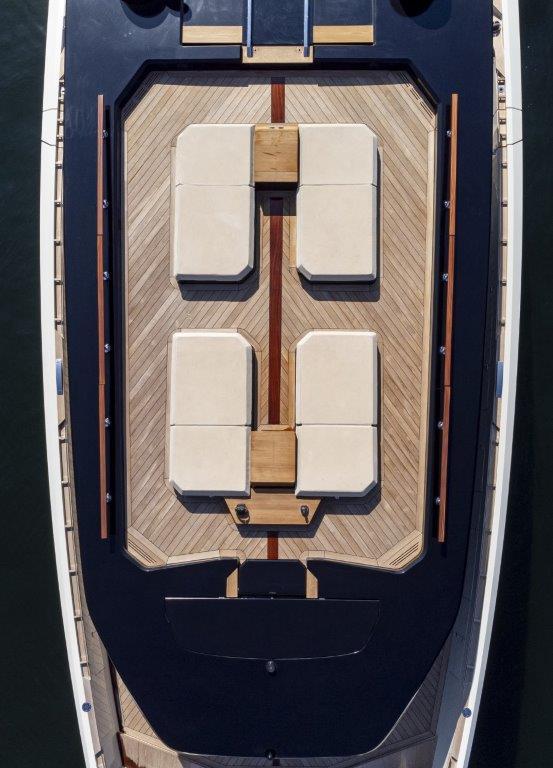 2025 Evo Yachts V8