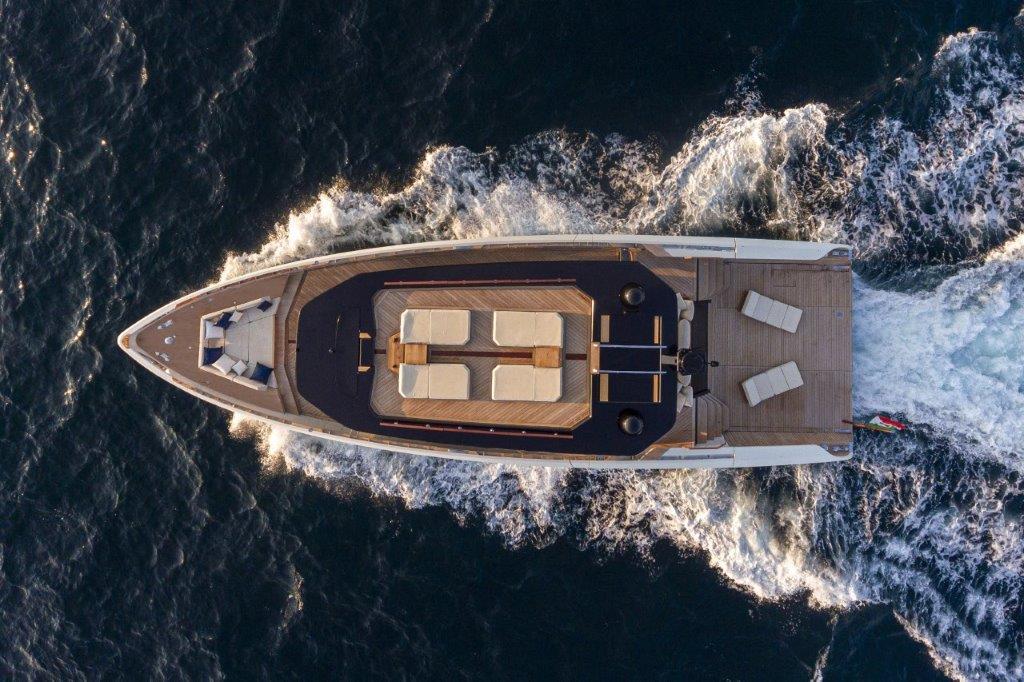 2025 Evo Yachts V8