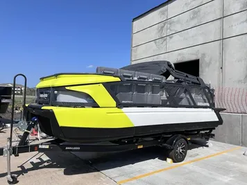 2024 Sea-Doo Switch® Cruise 21 - 230 hp