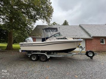 1996 Grady-White Adventure 208