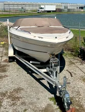 1998 Sea Ray 210 SIGNATURE BOW RIDER