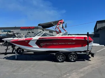 2016 Nautique G21