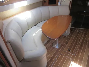 2009 Chaparral 370 Signature