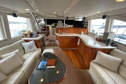 2001 Sea Ray 540 Cockpit Motor Yacht