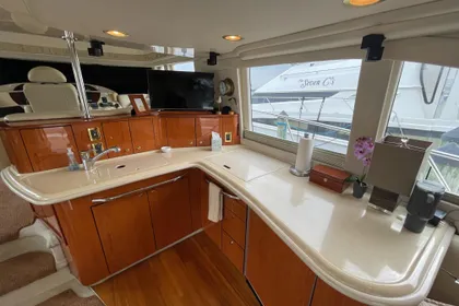 2001 Sea Ray 540 Cockpit Motor Yacht