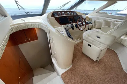 2001 Sea Ray 540 Cockpit Motor Yacht