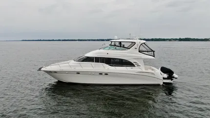 2001 Sea Ray 540 Cockpit Motor Yacht