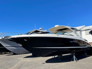 2022 Sea Ray 350 SLX