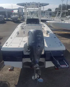 2024 Robalo 246 Cayman