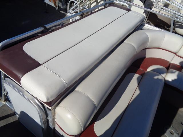 2002 Sun Tracker PARTY BARGE 21 Signature Series