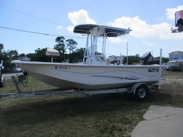 2017 Carolina Skiff 218 DLV