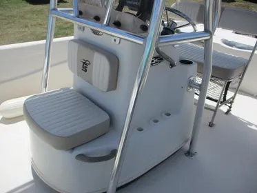 2017 Carolina Skiff 218 DLV