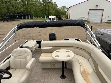 2015 Misty Harbor Boats 205CFR 40HP