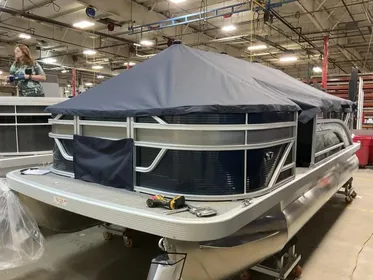 2024 Bennington 188 SS Family Fish Pontoon (In Stock)