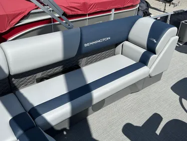 2024 Bennington 188 SS Family Fish Pontoon (In Stock)