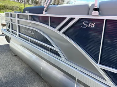 2024 Bennington 188 SS Family Fish Pontoon (In Stock)