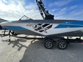 2023 ATX Surf Boats 22 ATX