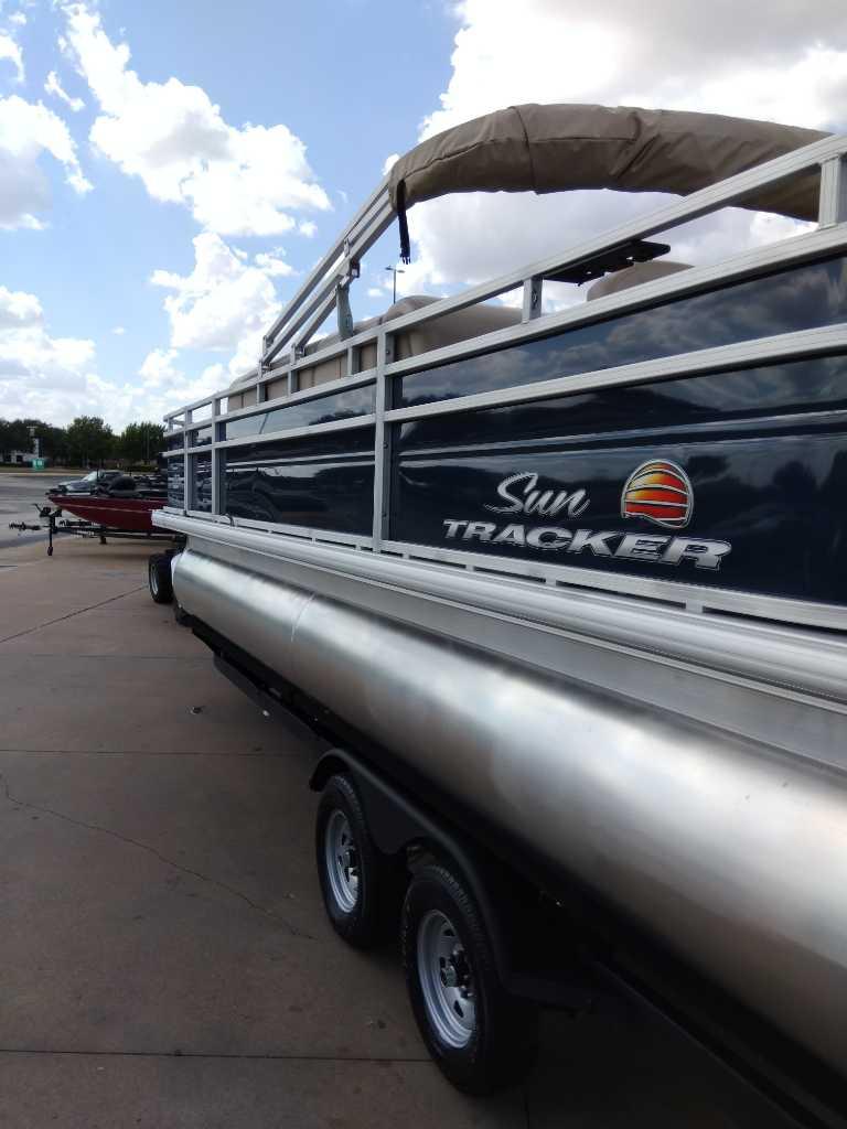 New 2024 Sun Tracker Fishin' Barge 22 DLX, 77494 Katy Boat Trader