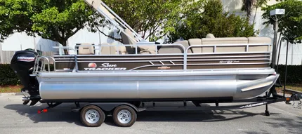 2023 Sun Tracker SportFish 20 DLX