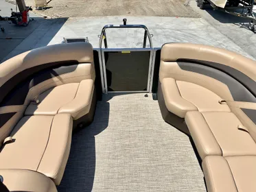 2023 Barletta Cabrio 20Q w/ 150HP Mercury!