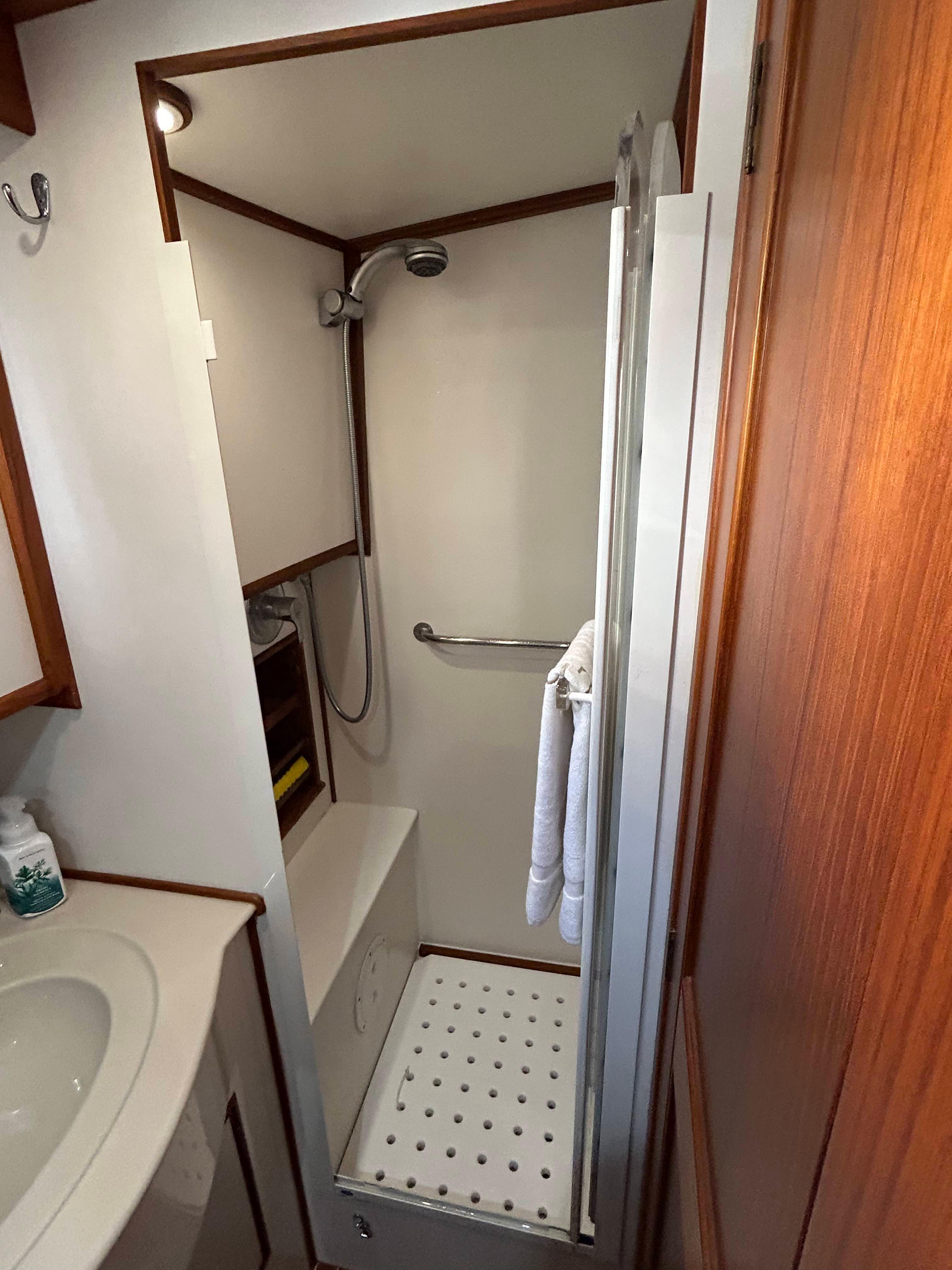 Stand Up Shower in Guest Quarters Head