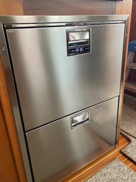 2 Drawer Refrigerator with Individual Temperature Settings