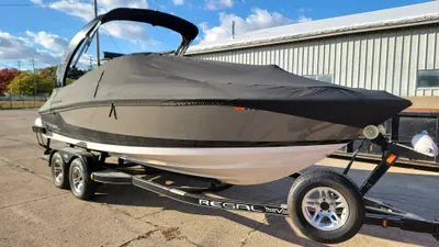 2017 Regal 2300 Bowrider