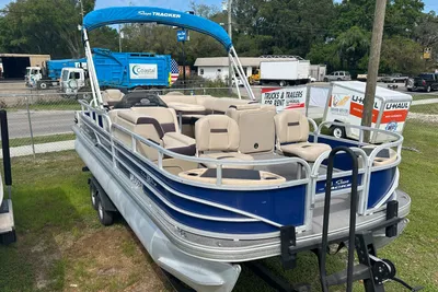 2018 Sun Tracker Fishin' Barge 22 DLX